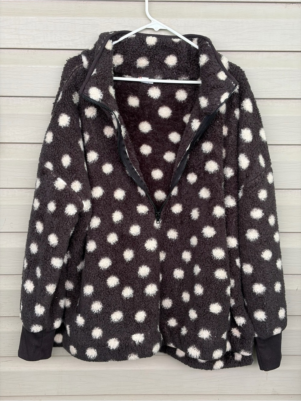 Cozy LuLaRoe Black Sherpa Pullover with White Polka Dots